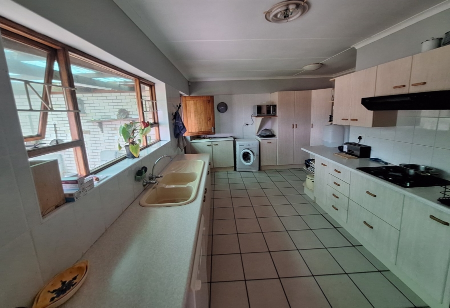 3 Bedroom Property for Sale in Wavecrest Eastern Cape